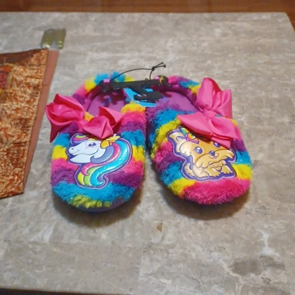 - - Girls slippers